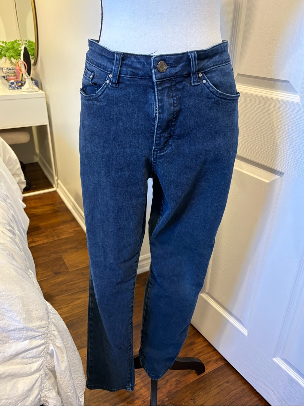 Joseph Ribkoff Jeans Dark Wash Straight Leg Stretch Denim Size 12